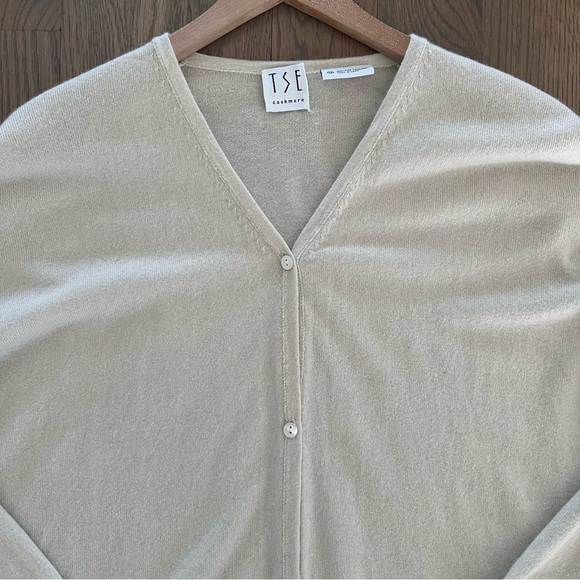 TSE 100% Cashmere V-neck Button Front Oversize Cardigan Sweater in Ivory Cream M - Picture 3 of 8
